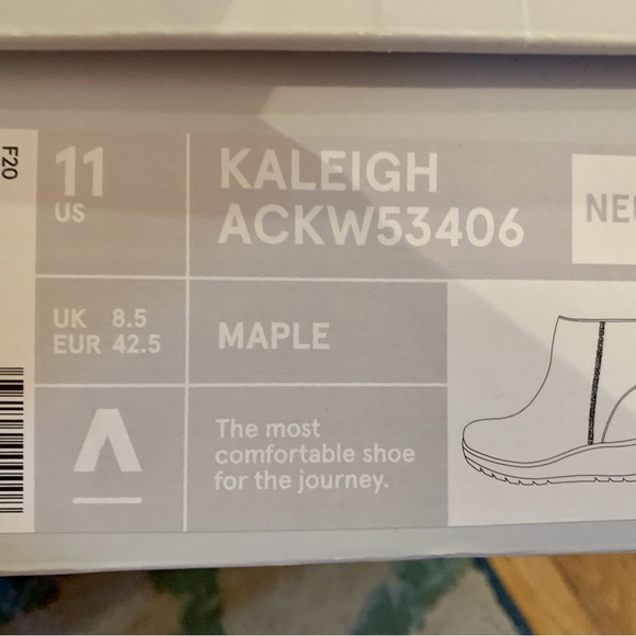 BNIB ABEO KALEIGH SUEDE BOOTS -Maple, Size 11, Neutral Footbed - Picture 10 of 13